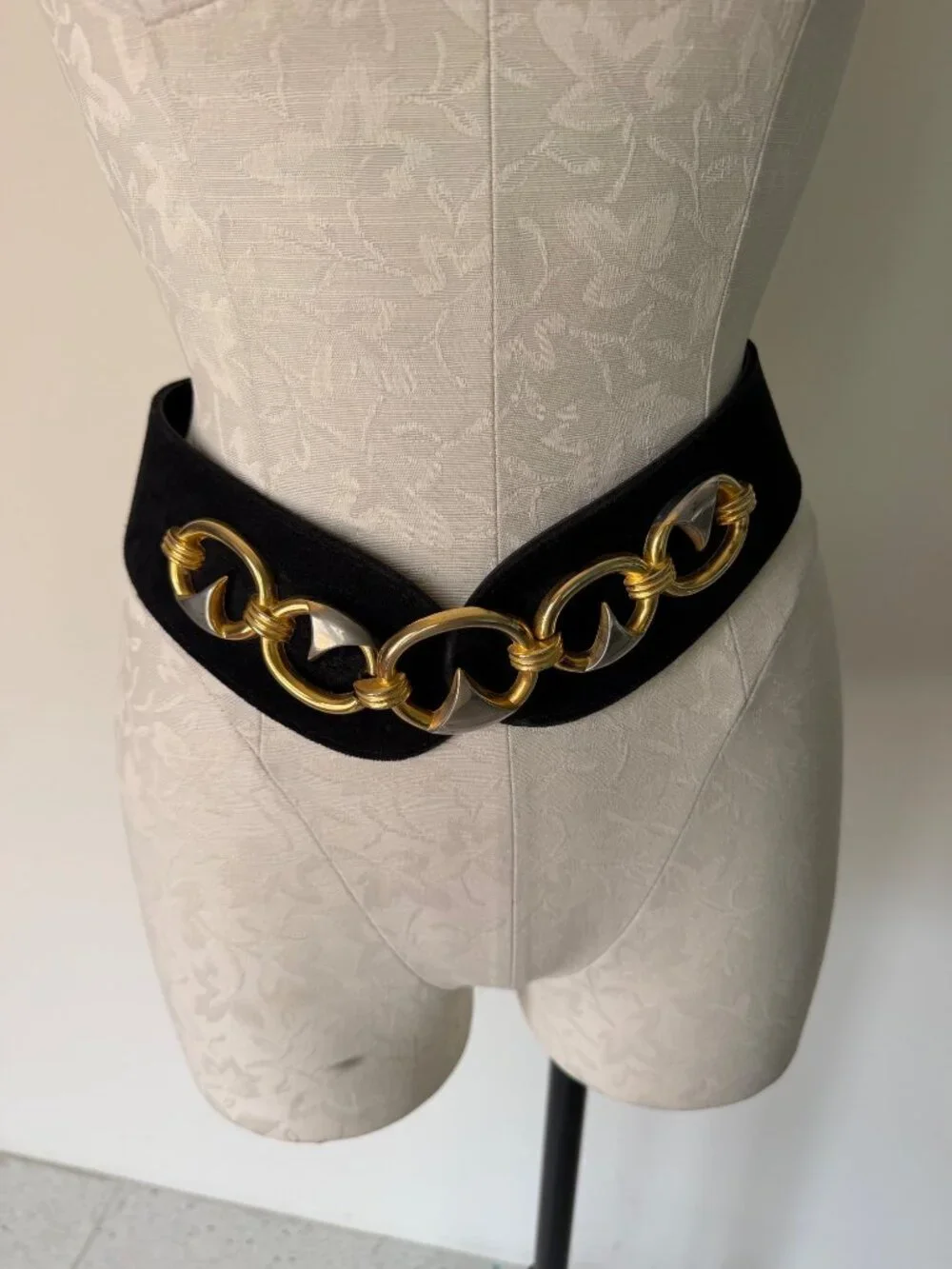 Vintage Womens Suede Two Tone Metal Statement Wide Waist Cinch Belt One Size